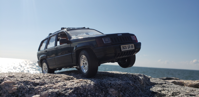 Illustration for article titled Jeep Grand CherokeeĀ